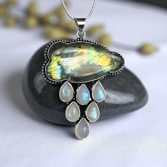 🆕️Labradorite Moonstone Cloud Pendant Necklace 925 Silver Plated | Boho Luxe - Picture 1 of 14